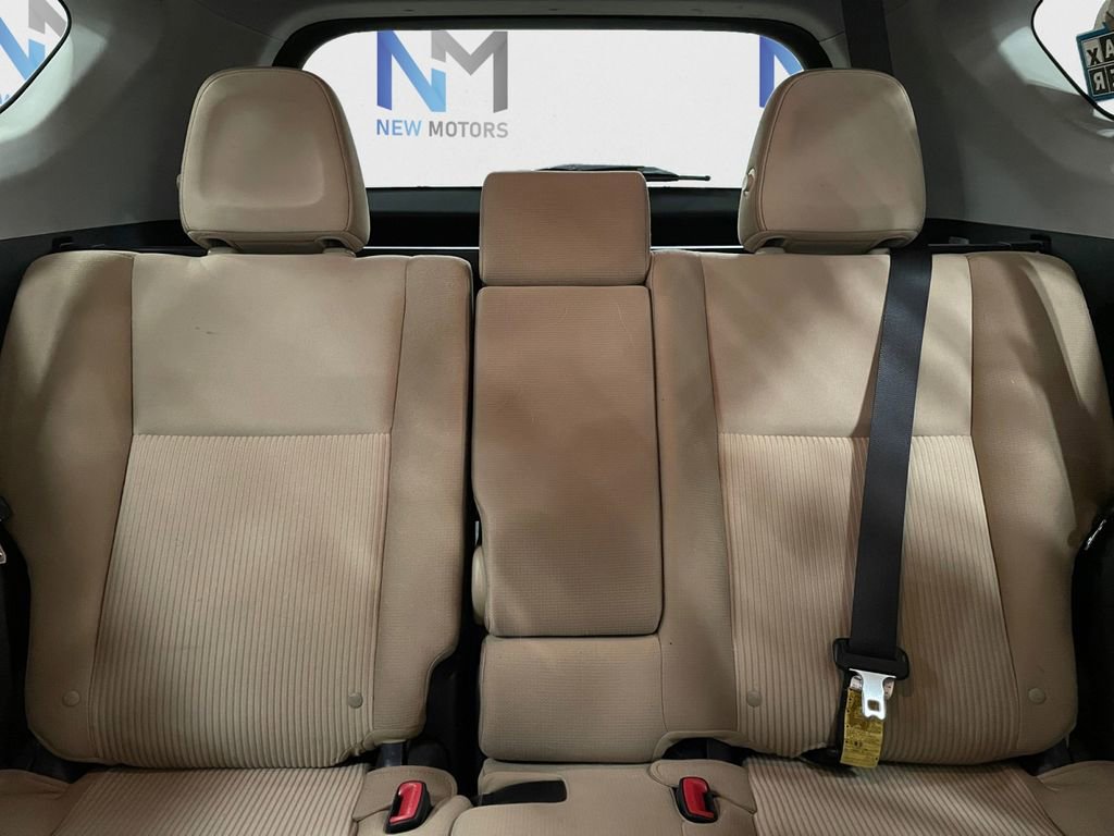 Used 2013 Toyota RAV4 XLE image 13