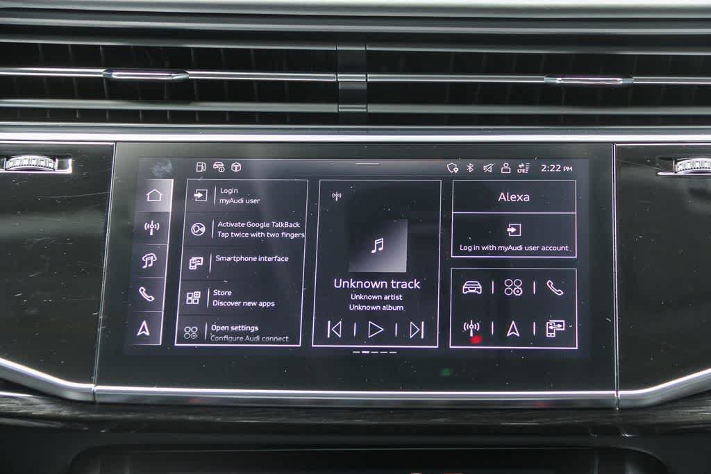 Used 2024 Audi Q8 Prestige w/ Prestige Package AWD/4WD image 15