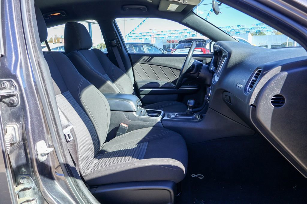 Used 2023 Dodge Charger SXT image 8