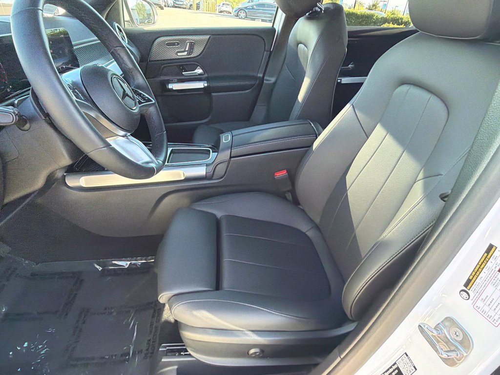 Used 2026 Mercedes-Benz GLB 250 image 21