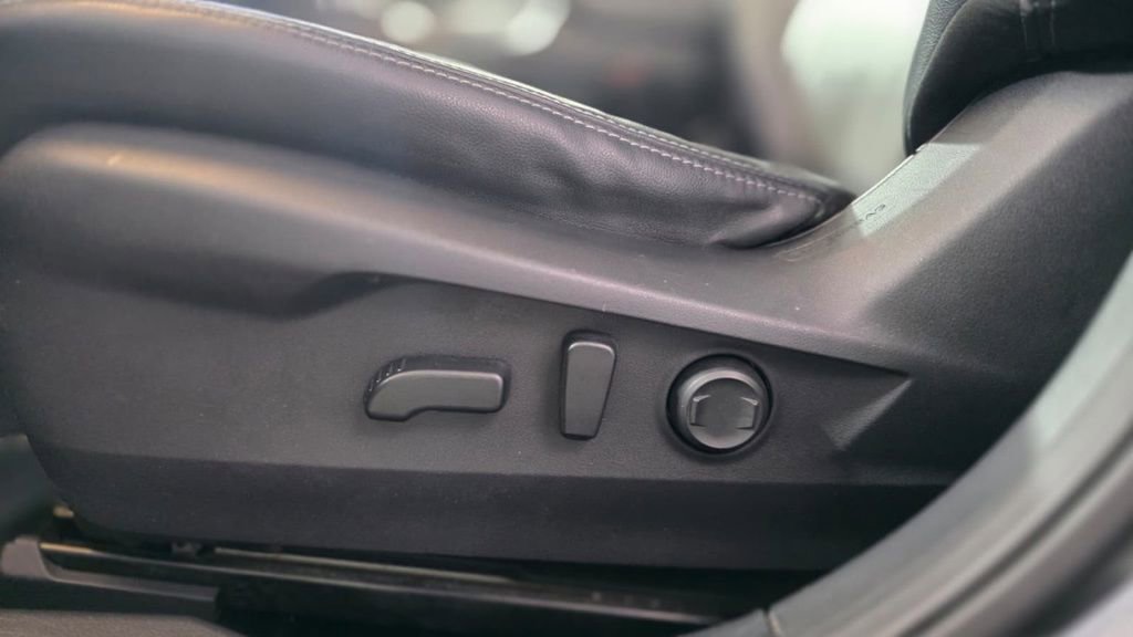 Used 2022 Subaru Outback Limited XT image 19