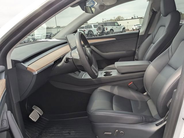 Used 2024 Tesla Model Y Performance image 17