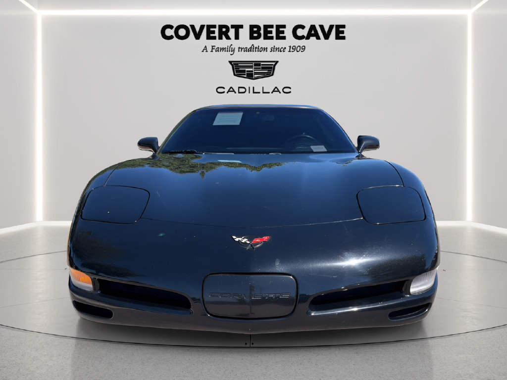 Used 2000 Chevrolet Corvette Coupe w/ Roof Pkg RWD image 2