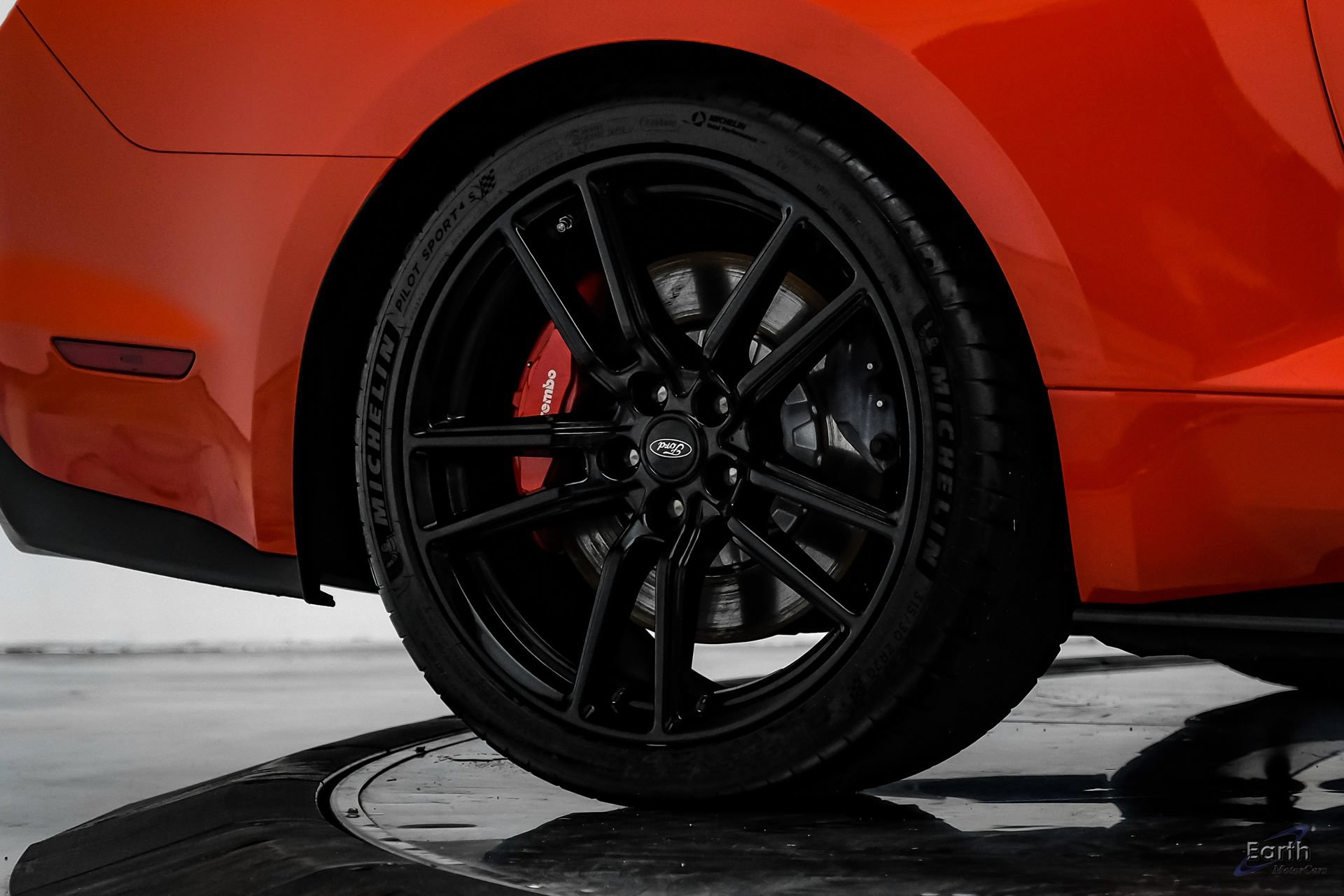 Used 2022 Ford Mustang Shelby GT500 w/ Technology Package RWD image 89