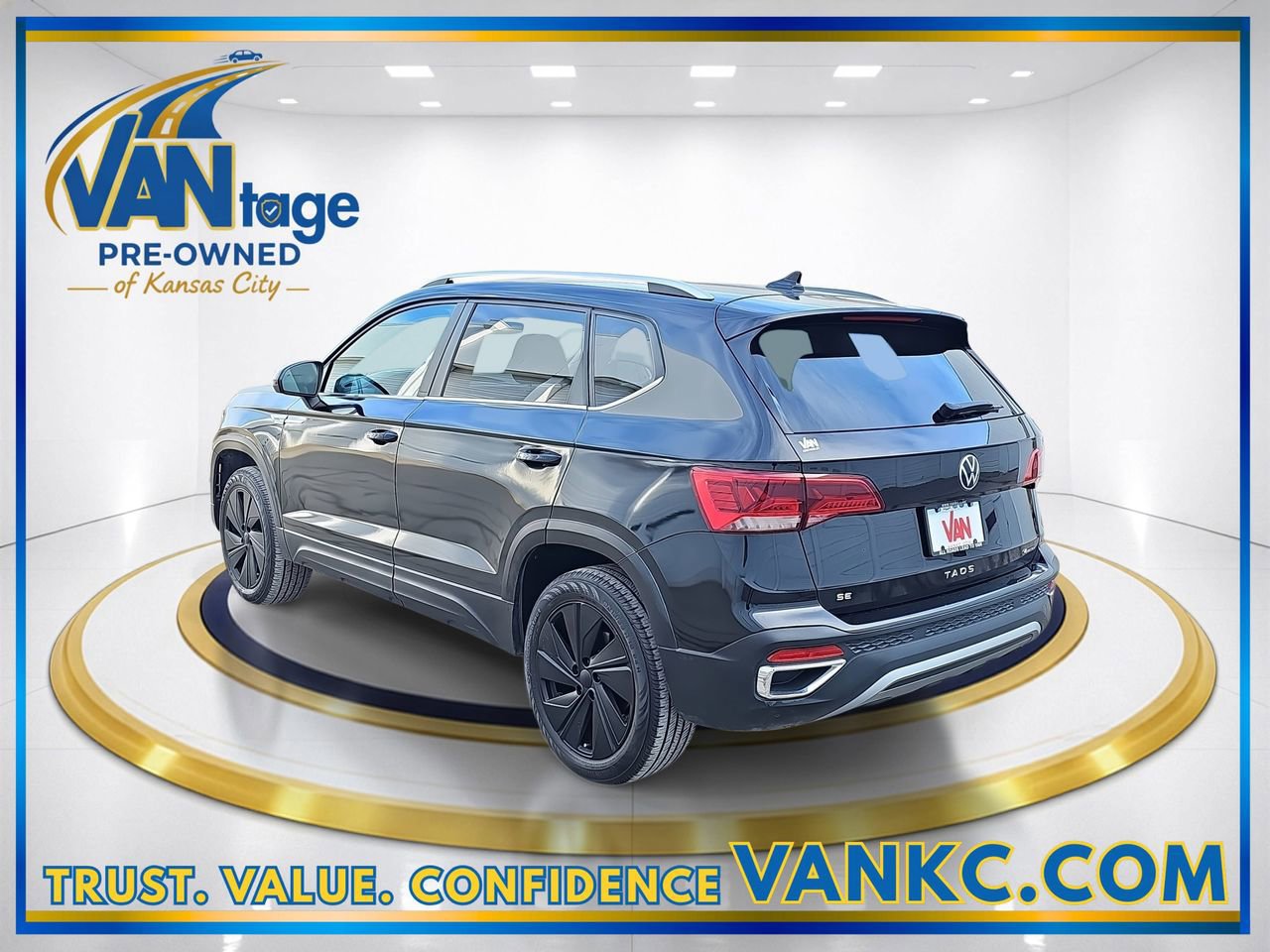Used 2024 Volkswagen Taos SE image 9