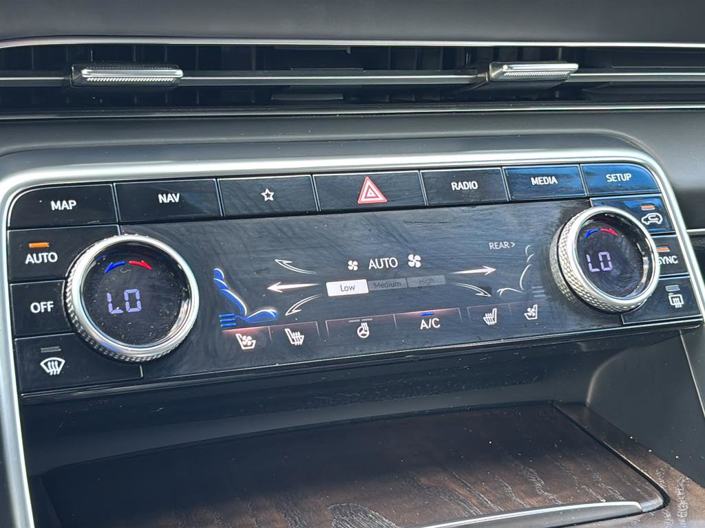 Used 2024 Genesis GV80 3.5T w/ Advanced Package image 33