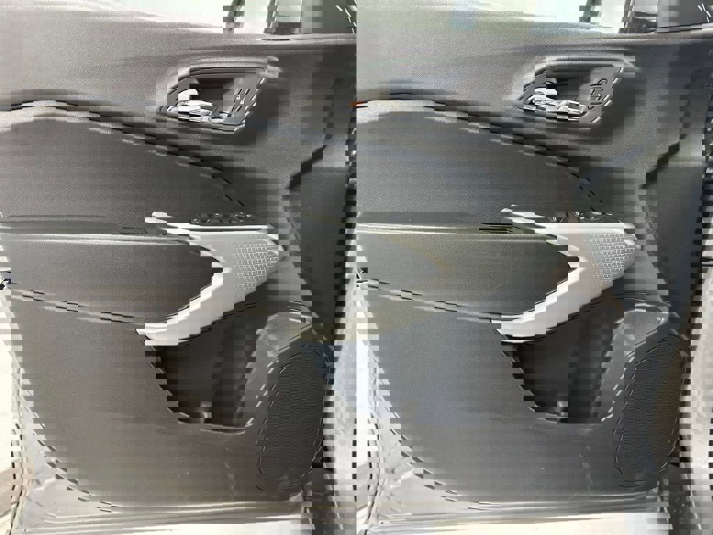 New 2026 Chevrolet Trax LS w/ LS Convenience Package image 15