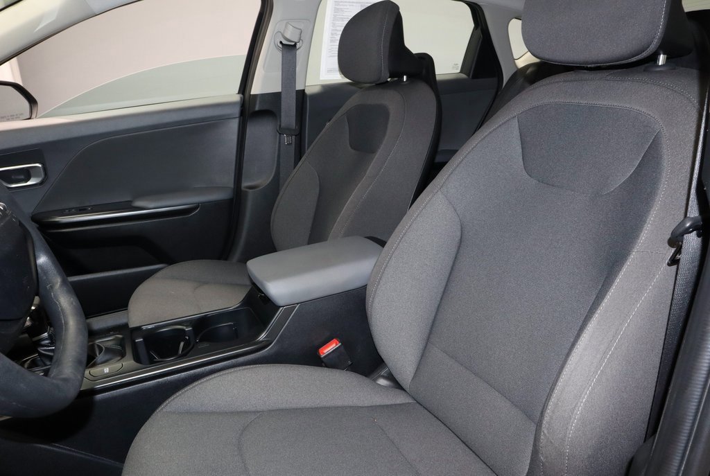 Used 2025 Kia K4 LX image 26