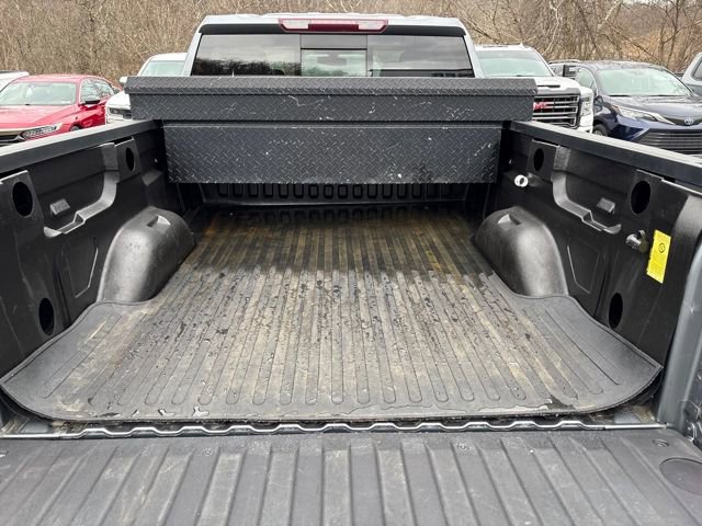 Used 2021 GMC Sierra 1500 Elevation w/ Preferred Package image 9