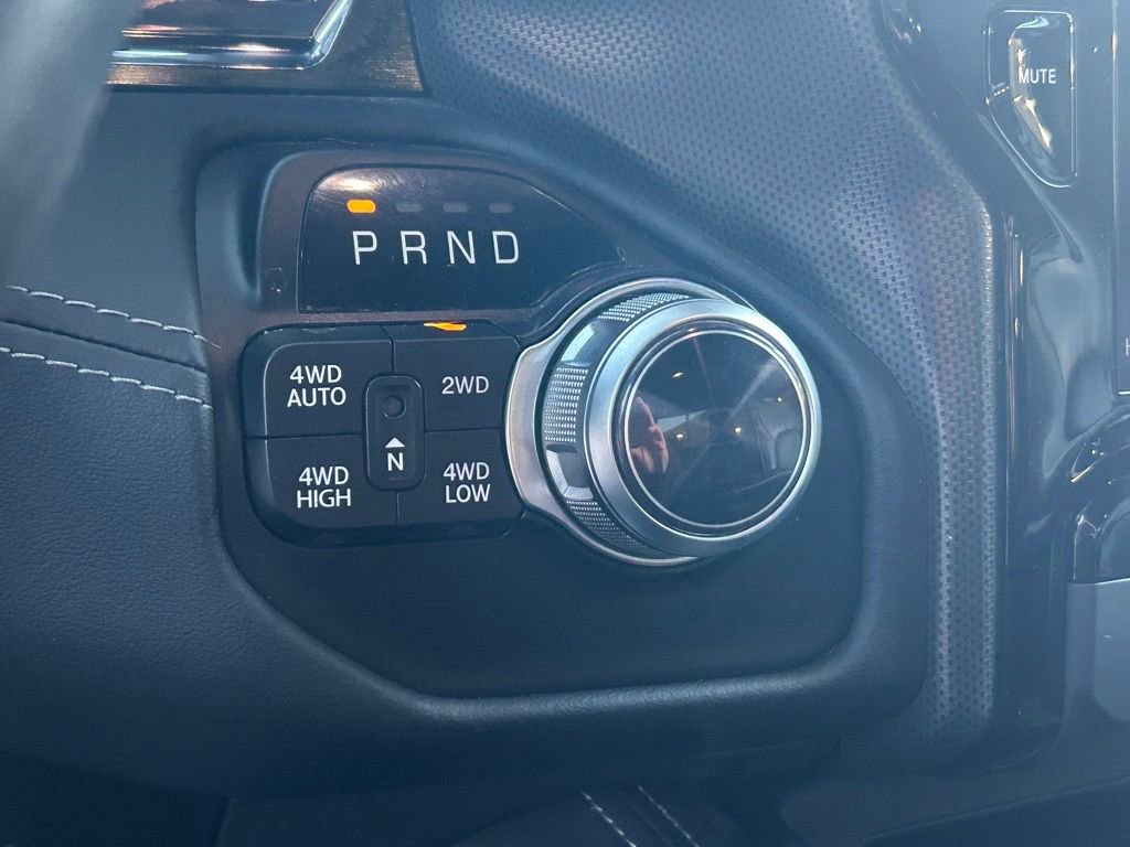 Used 2022 RAM 1500 Limited w/ Body Color Bumper Group image 14