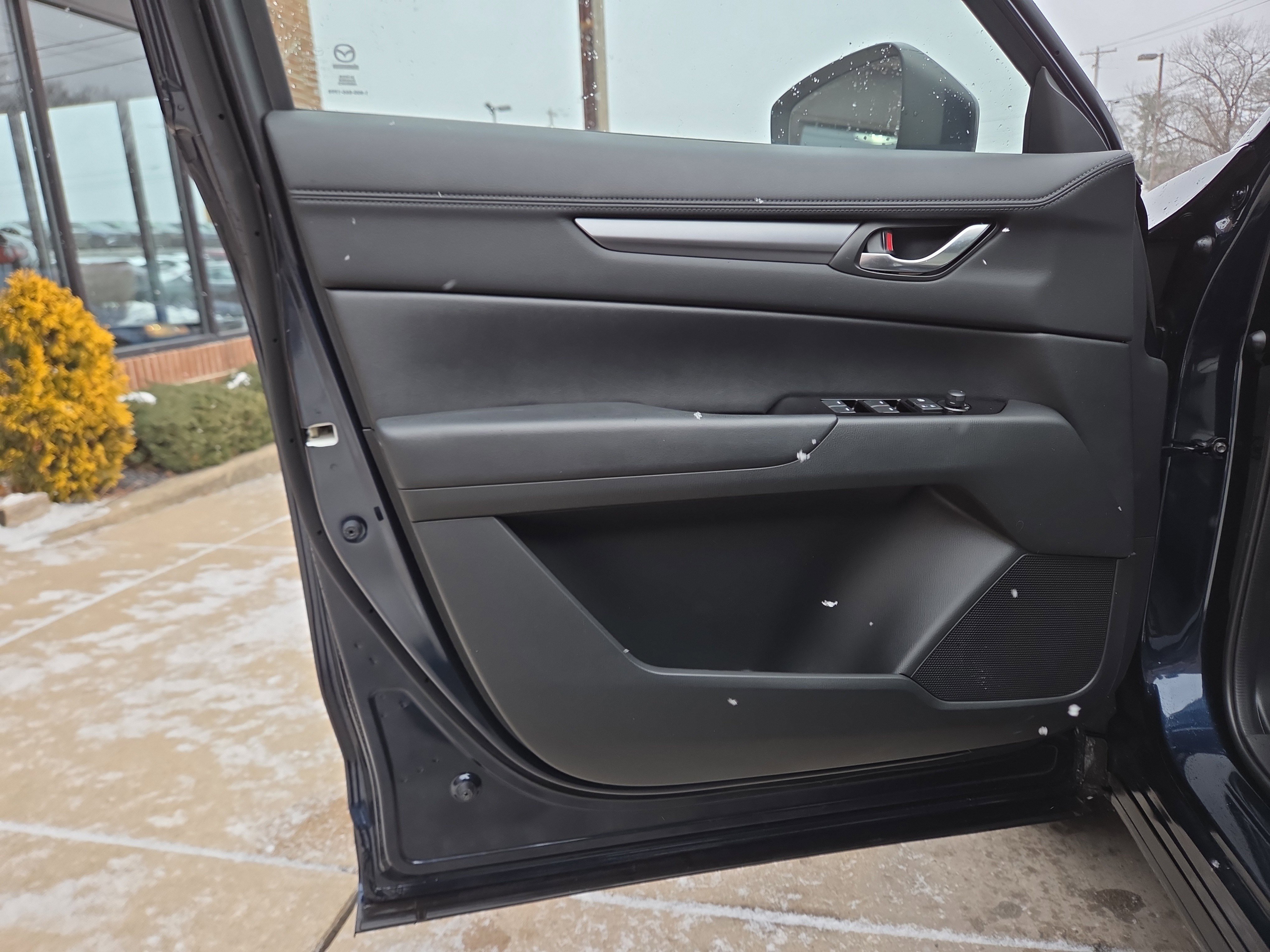 Used 2025 MAZDA CX-5 AWD 2.5 S w/ Preferred Package image 15