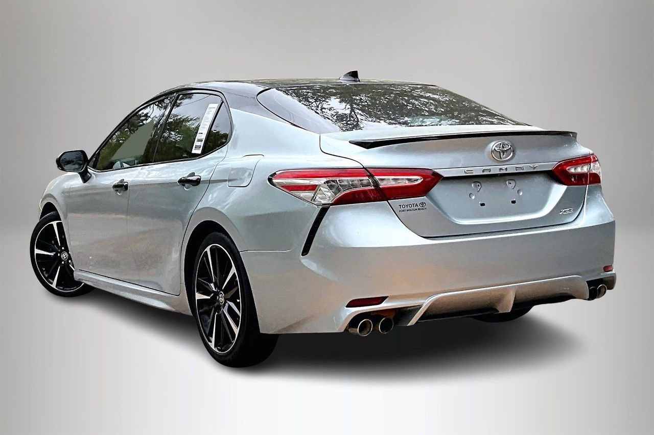 Used 2020 Toyota Camry XSE image 4