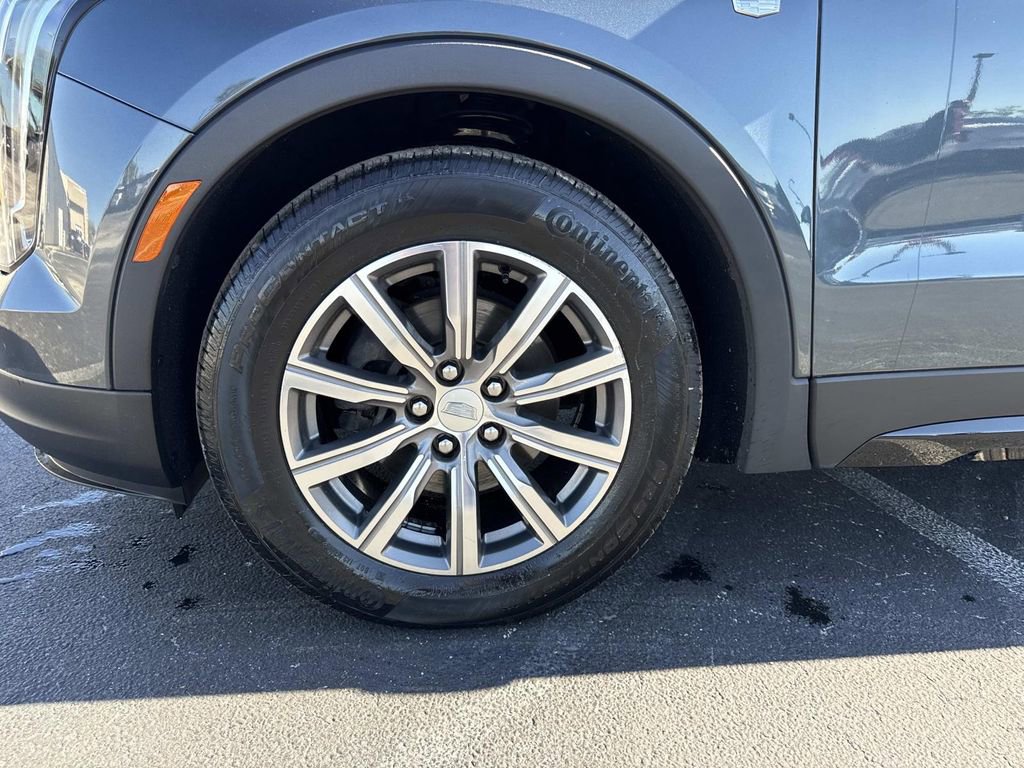 Used 2019 Cadillac XT4 Sport w/ Driver Awareness Package FWD image 10