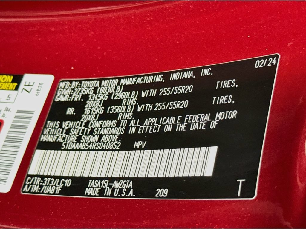 Certified 2024 Toyota Grand Highlander AWD image 37