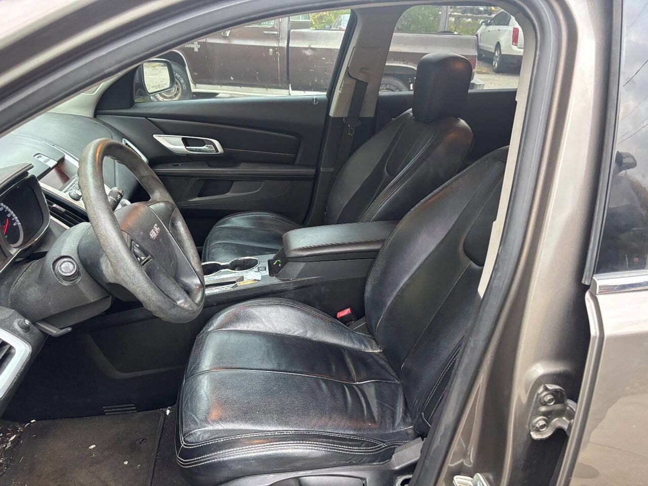 Used 2010 GMC Terrain SLE image 11