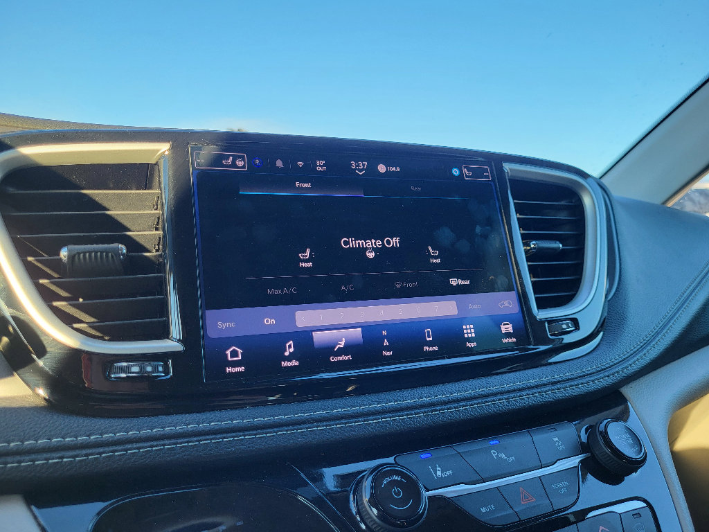 Used 2024 Chrysler Pacifica Select image 7