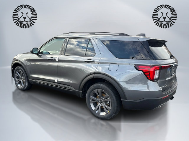 New 2026 Ford Explorer Active w/ Active Comfort Package AWD/4WD image 9