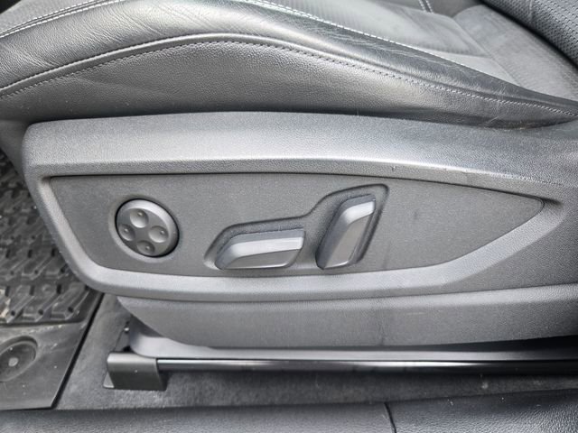 Used 2022 Audi Q5 e Prestige AWD/4WD image 13