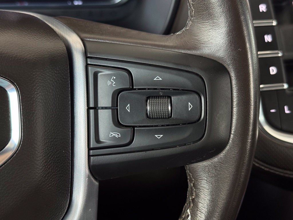 Used 2023 GMC Yukon XL SLT AWD/4WD image 34