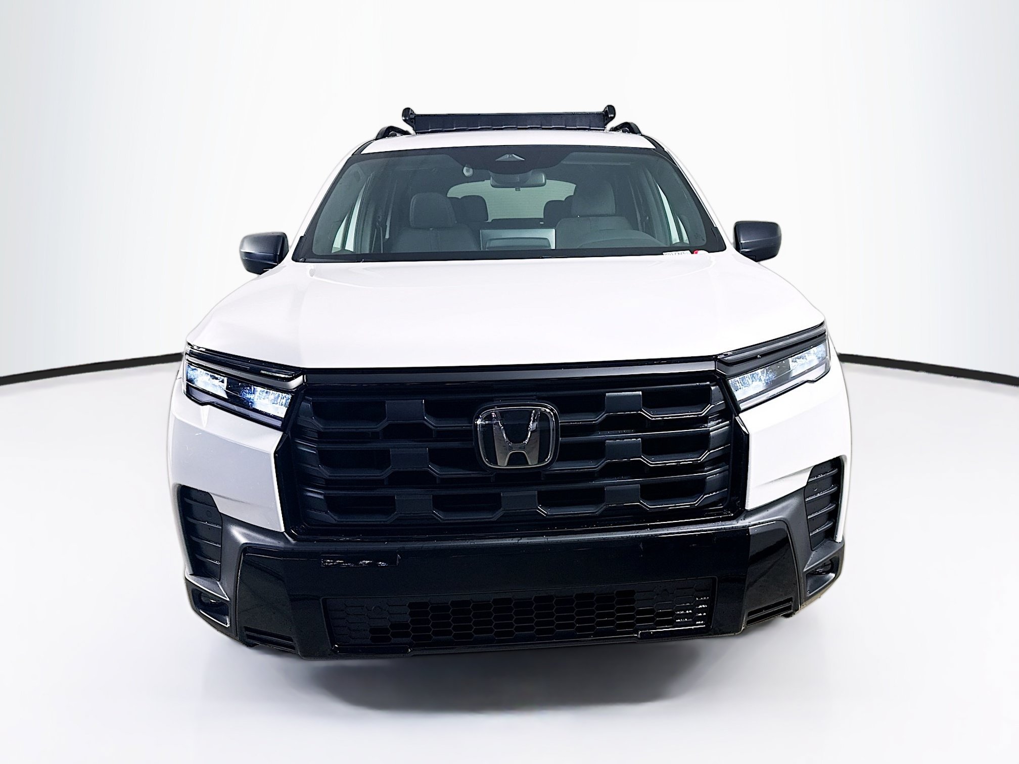 New 2026 Honda Pilot Sport image 3