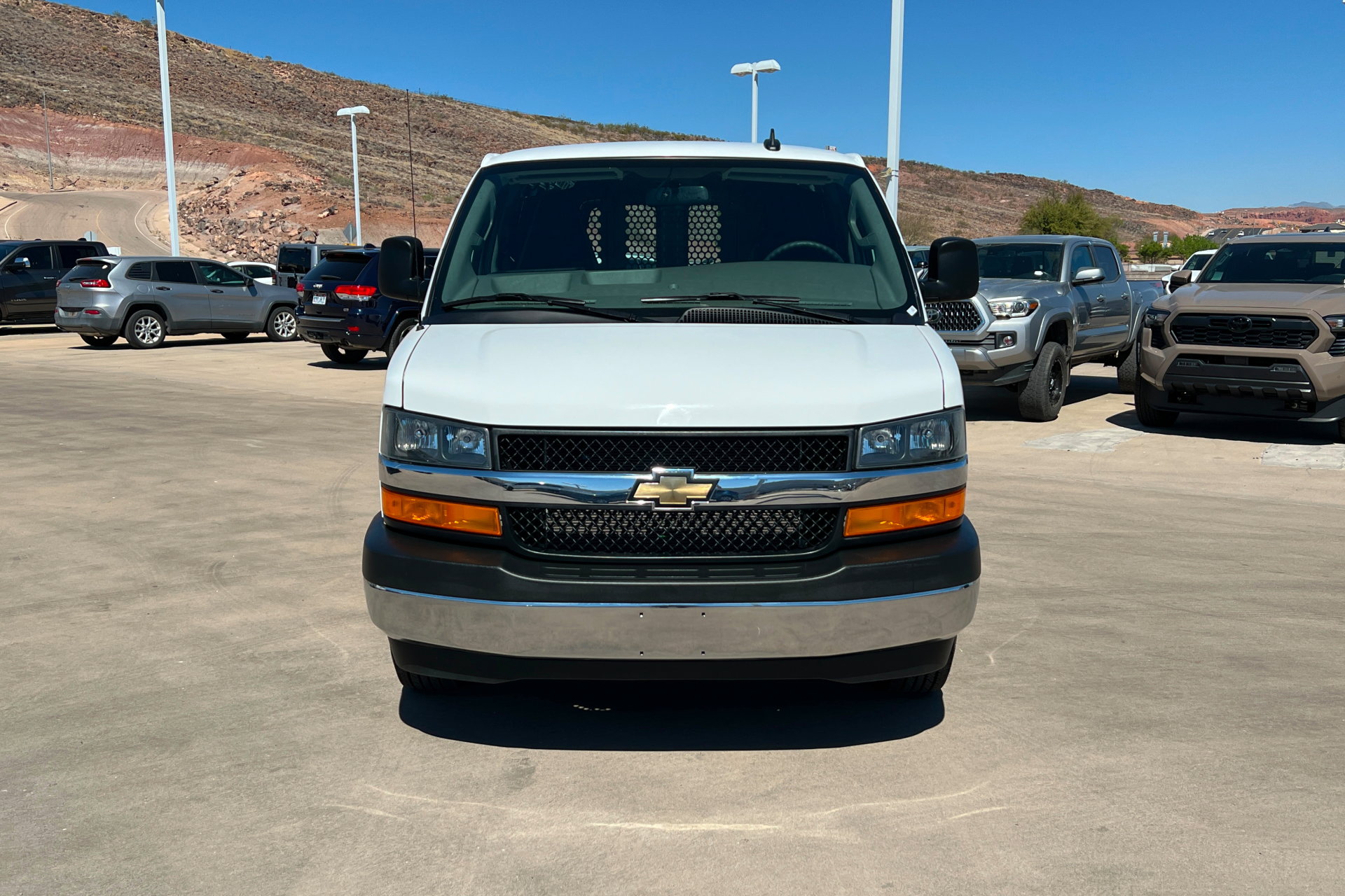 Used 2024 Chevrolet Express 2500 w/ Driver Convenience Package image 9