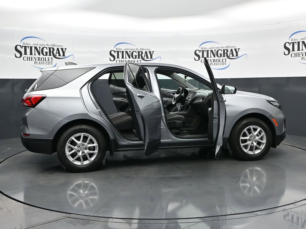 Used 2024 Chevrolet Equinox LT FWD image 27