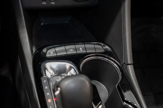 Used 2025 Buick Encore GX Preferred image 19