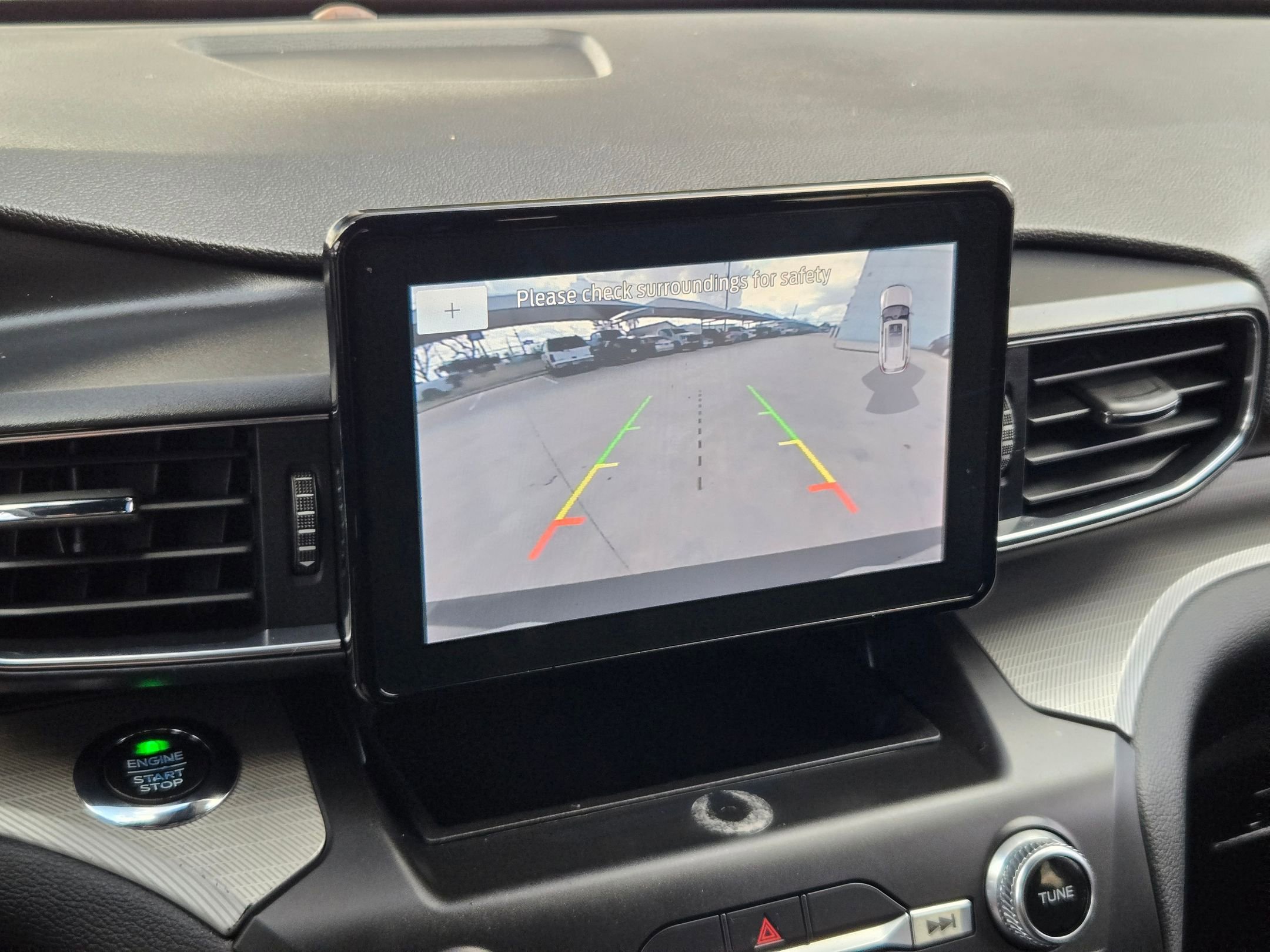 Used 2020 Ford Explorer XLT w/ Equipment Group 202A image 18