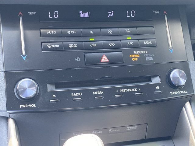 Used 2014 Lexus IS 350 w/ Luxury Package w/Gray Wood RWD image 23