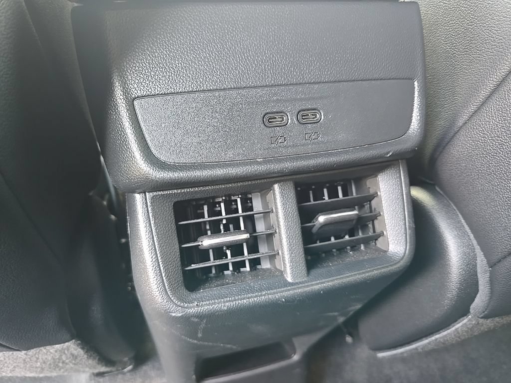 Used 2025 Chevrolet Equinox ACTIV w/ LPO, Floor Liner Package FWD image 37