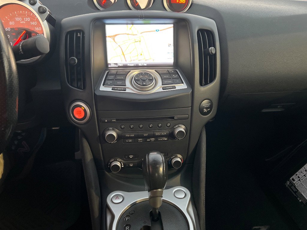 Used 2015 Nissan 370Z Touring Sport image 10