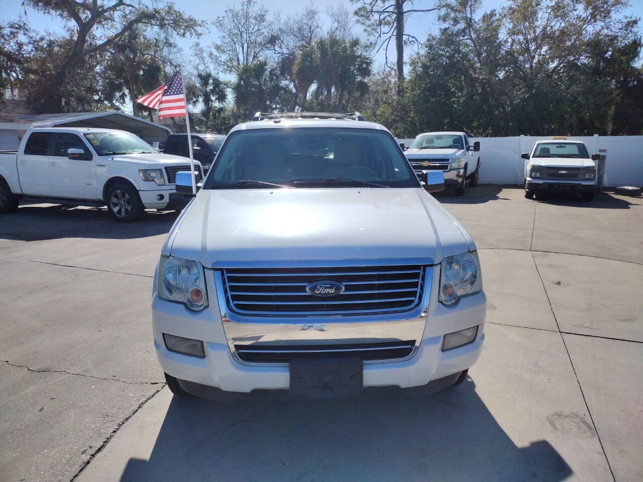 Used 2010 Ford Explorer Limited image 3