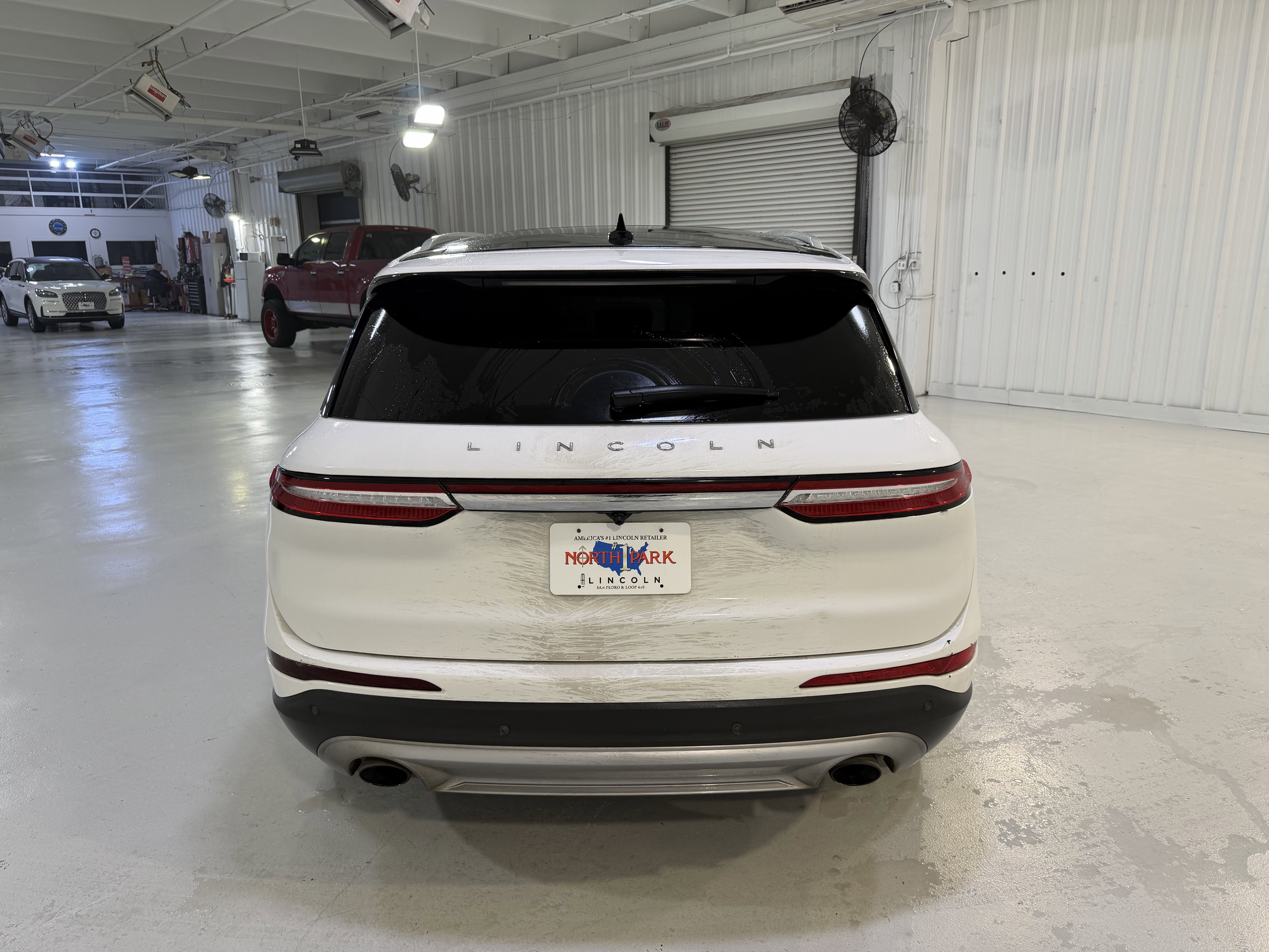 Used 2021 Lincoln Corsair Reserve w/ Equipment Group 201A FWD image 4