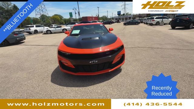 Used 2019 Chevrolet Camaro SS RWD image 3