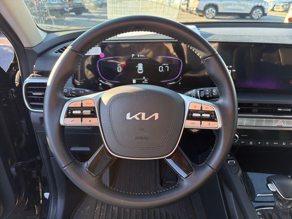 Used 2025 Kia Telluride S image 21