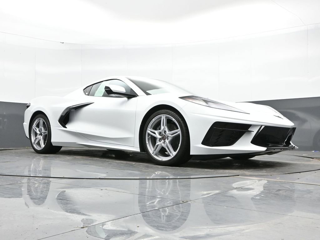 Used 2022 Chevrolet Corvette Stingray Coupe w/ 1LT RWD image 43