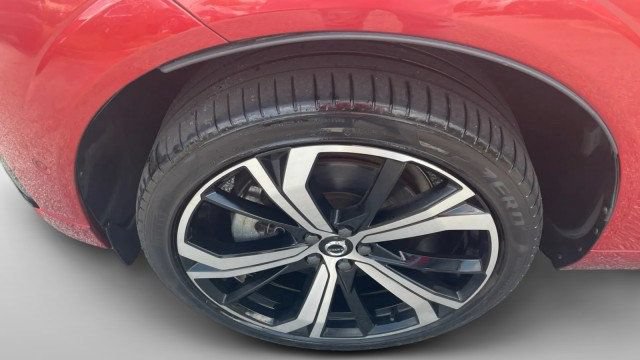 Used 2022 Volvo XC60 T8 R-Design w/ Advanced Package AWD/4WD image 7