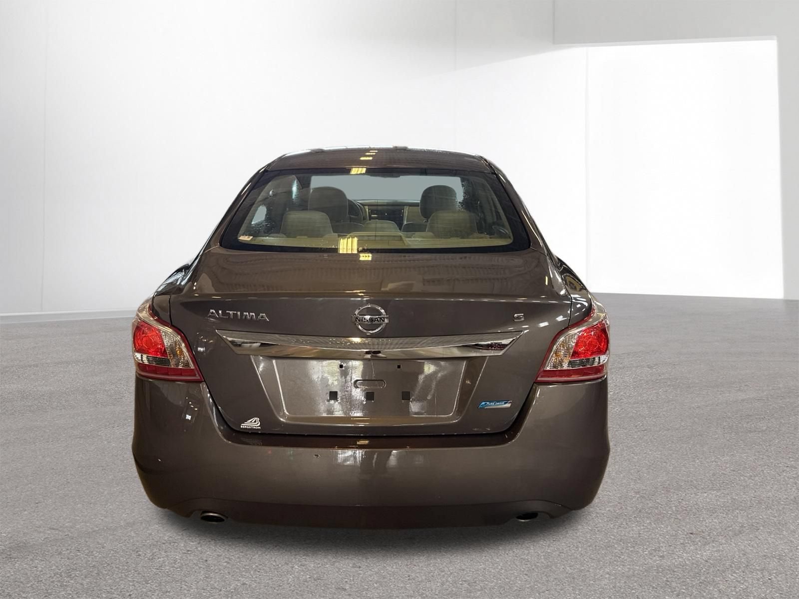 Used 2013 Nissan Altima 2.5 S FWD image 4