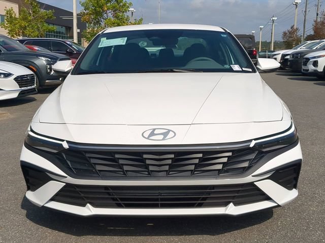 New 2026 Hyundai Elantra SE FWD image 9