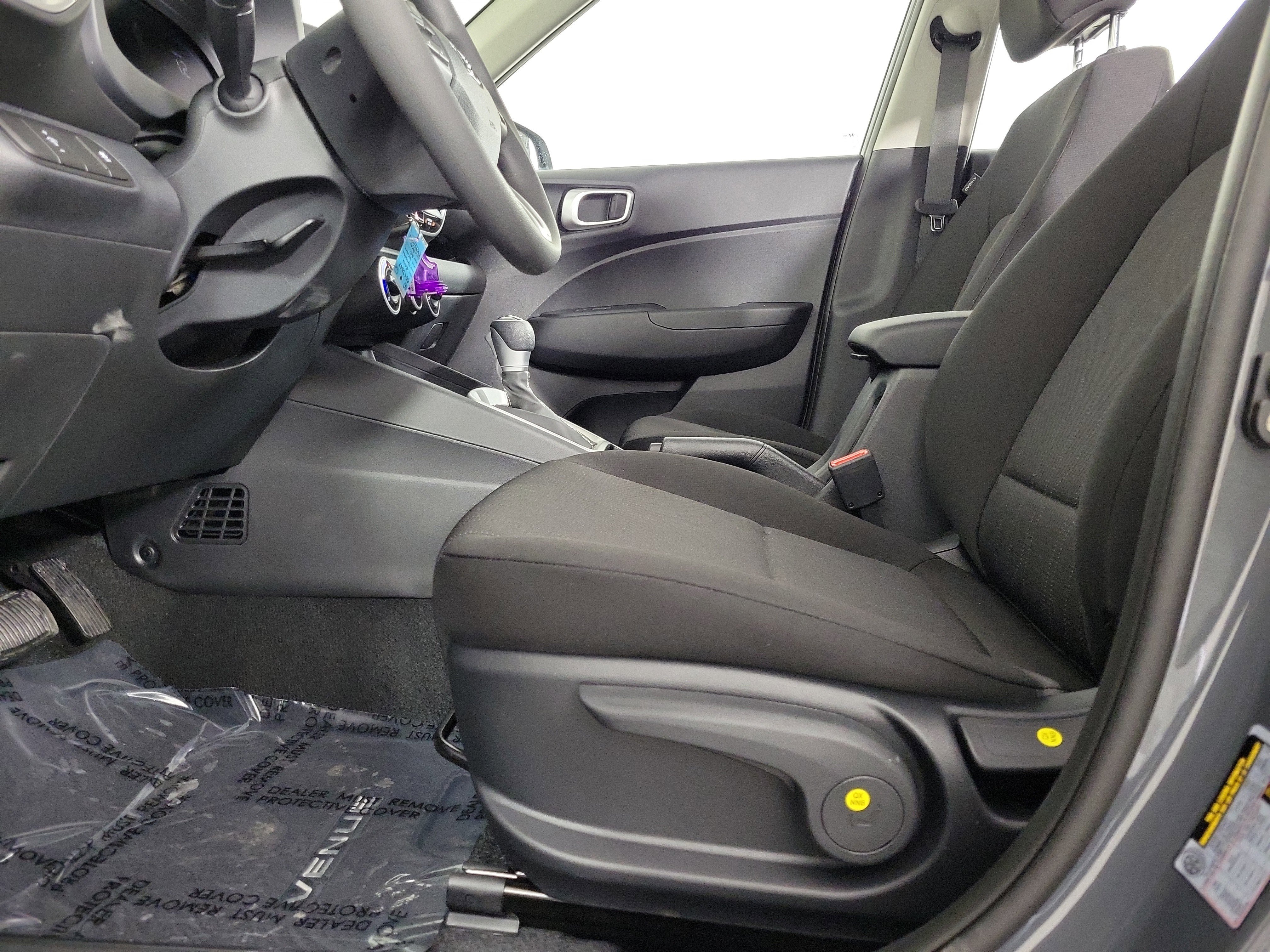 New 2026 Hyundai Venue SE image 26