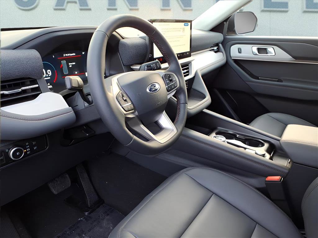 New 2026 Ford Explorer Active w/ Active Comfort Package image 12