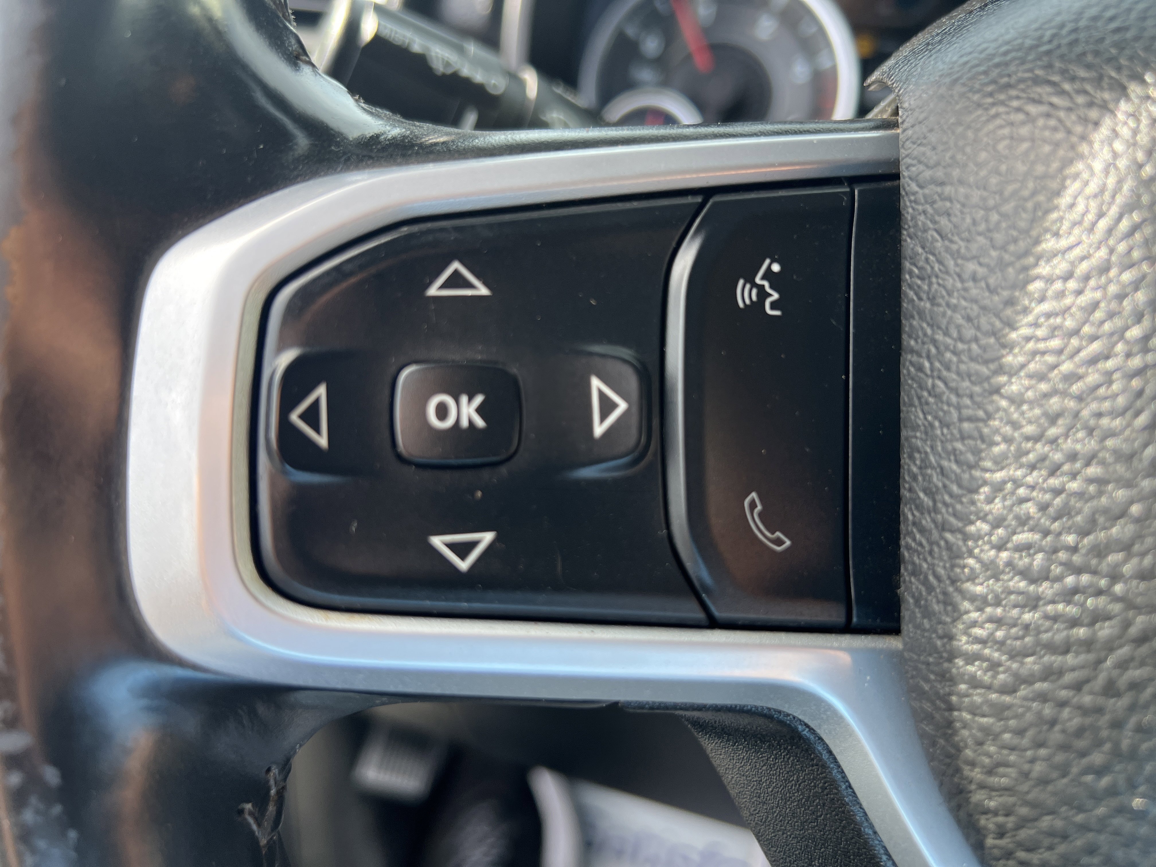 Used 2024 RAM 4500 SLT w/ Quick Order Package 2YG SLT image 26