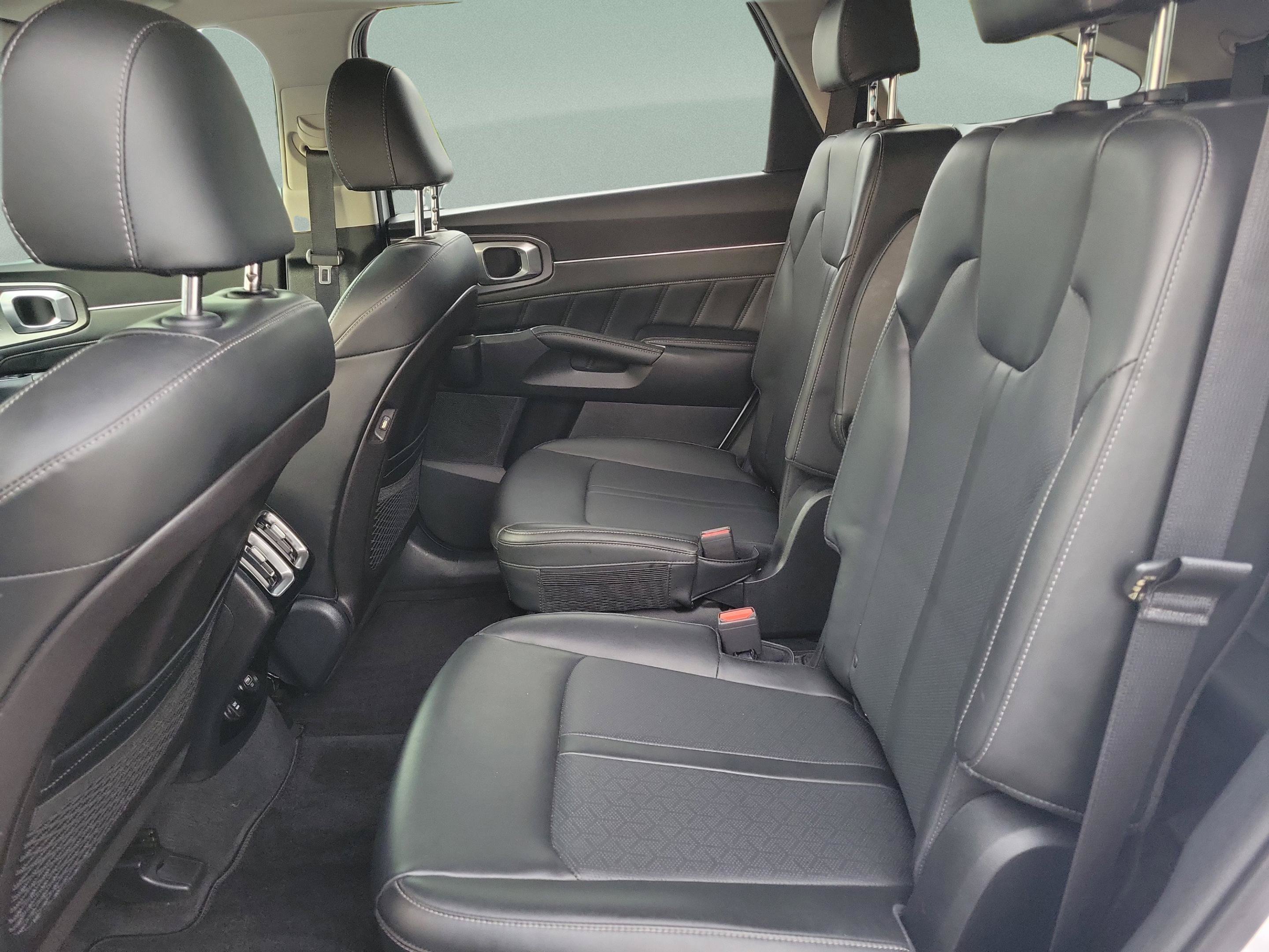 Certified 2021 Kia Sorento SX FWD image 7