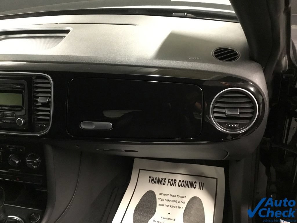 Used 2013 Volkswagen Beetle 2.5 FWD image 36