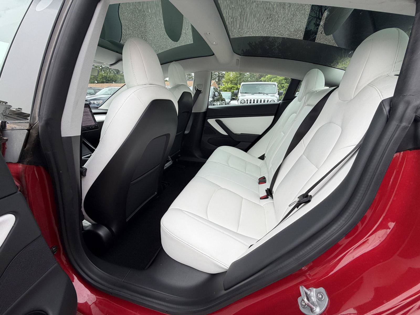 Used 2020 Tesla Model 3 Performance AWD/4WD image 21