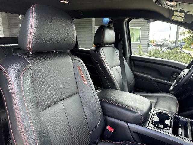 Used 2021 Nissan Titan PRO-4X w/ Pro-4x Convenience Package image 12