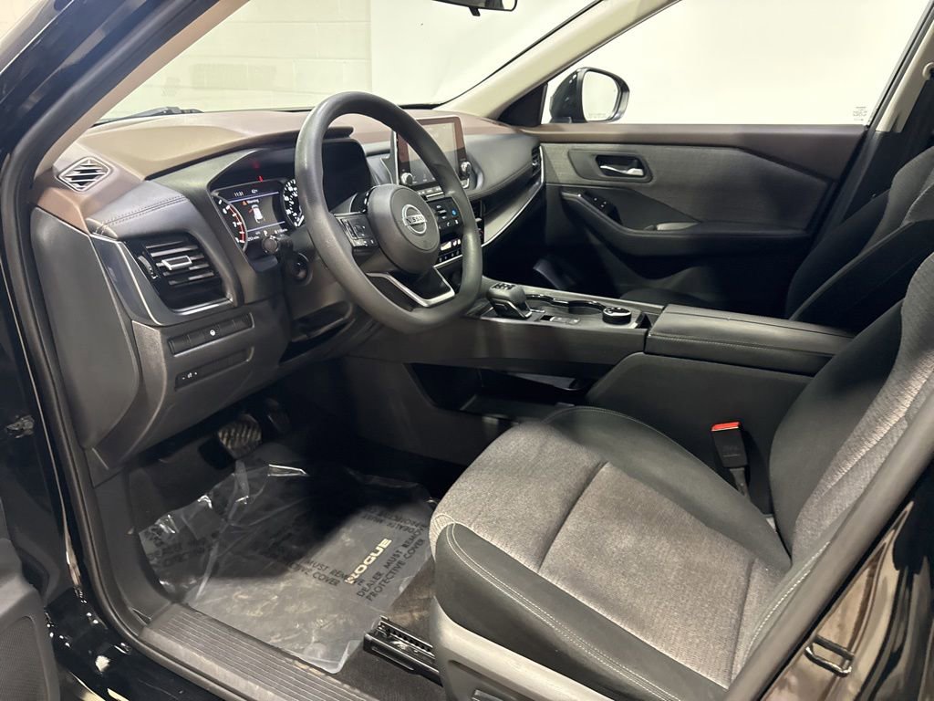 Used 2021 Nissan Rogue SV AWD/4WD image 28