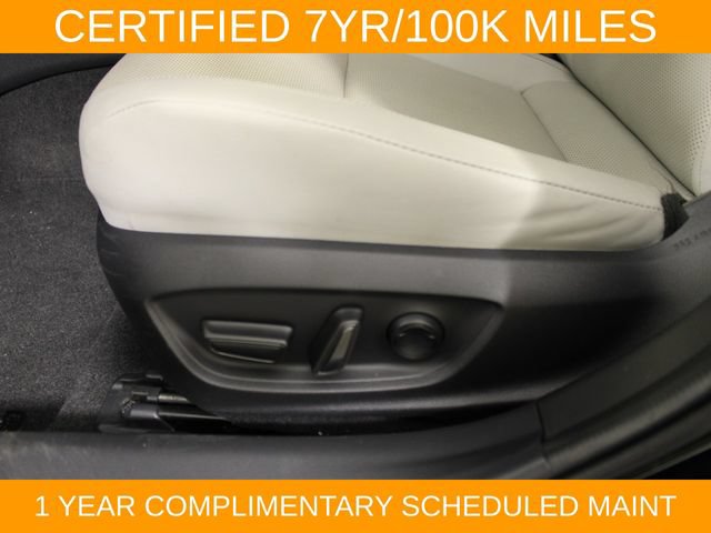 Used 2023 Toyota Prius XLE AWD/4WD image 17