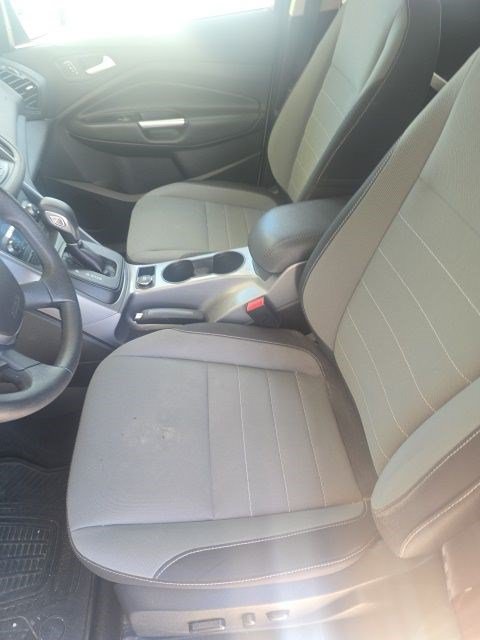 Used 2016 Ford Escape SE w/ Equipment Group 201A FWD image 9