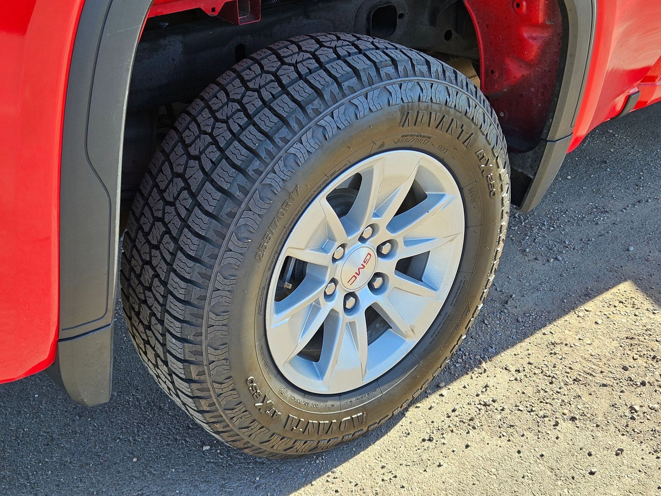 Used 2023 GMC Sierra 1500 SLE image 12